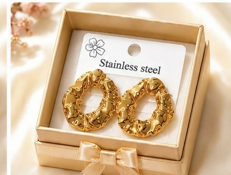 Royal Circle Glow Earrings